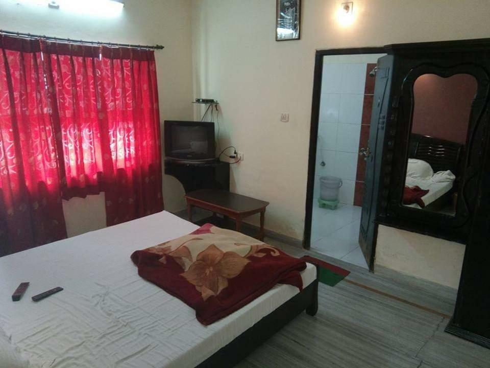 Hotel Shreeji Sharan นาถดวารา ภายนอก รูปภาพ