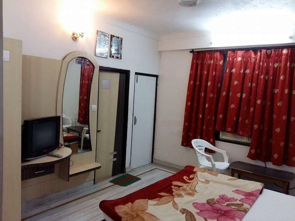 Hotel Shreeji Sharan นาถดวารา ภายนอก รูปภาพ